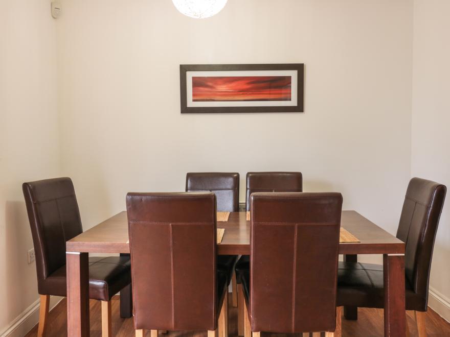 4 Bredon Court