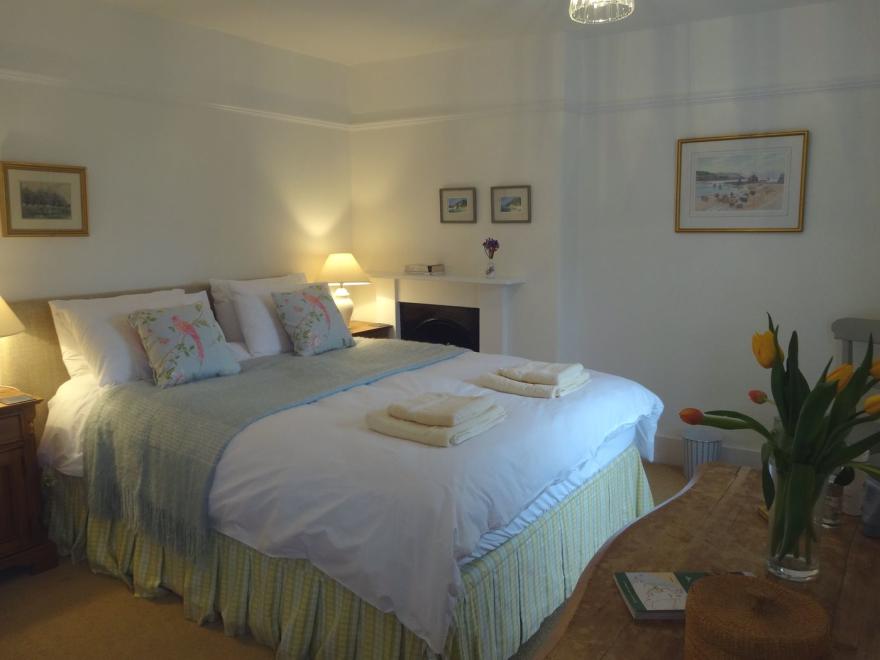 4 Coastguards Cottage