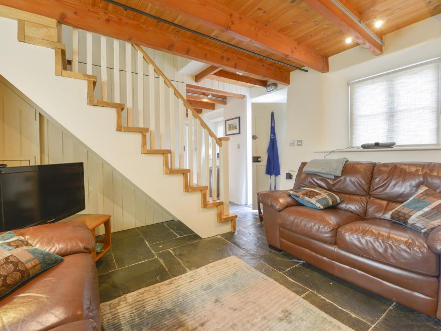 3 Newhall Green