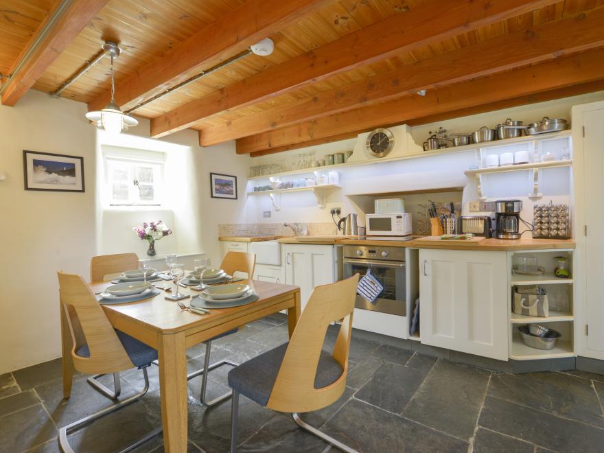3 Newhall Green