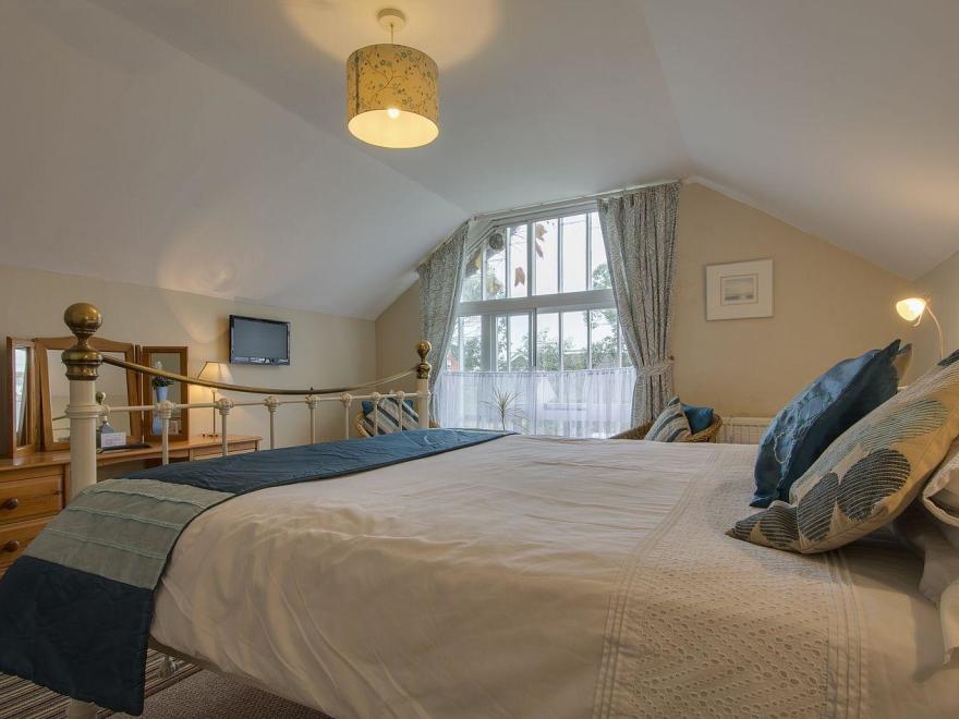 Regatta Cottage