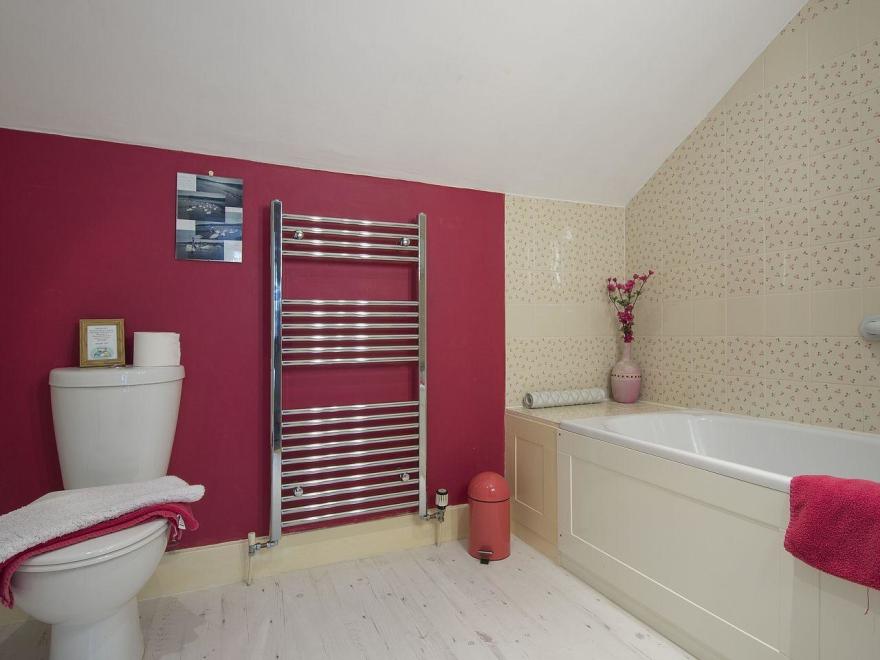 Regatta Cottage