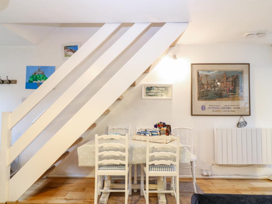 2 The Cottages