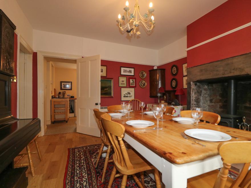 Dale House