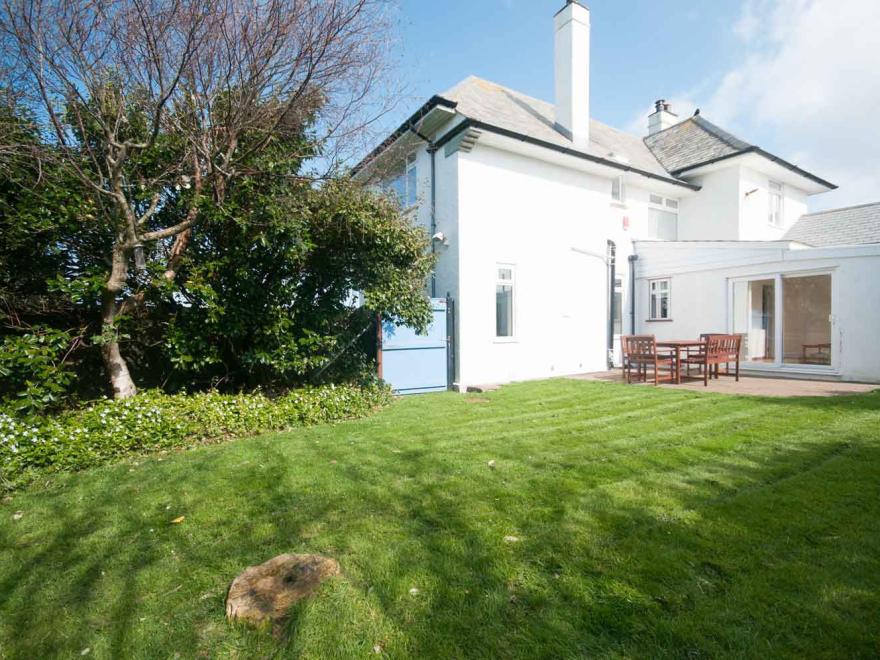 Bay View House