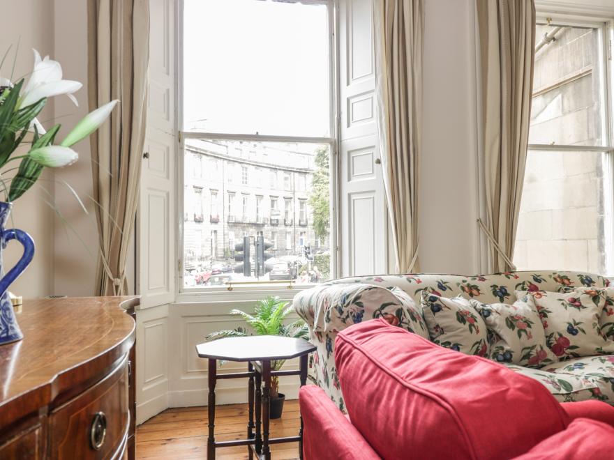 3 Lynedoch Place