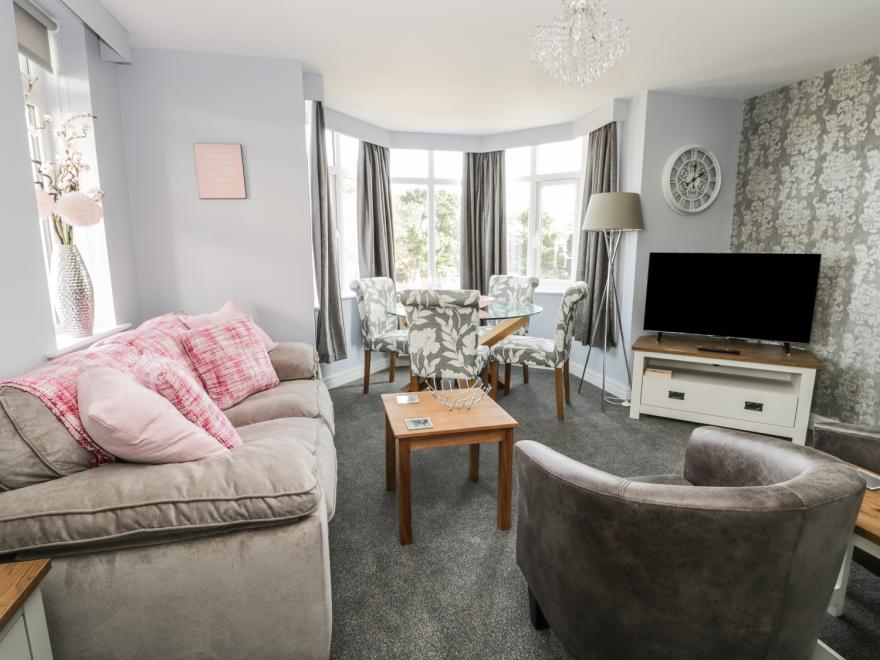 Manor Heath Apartment 4