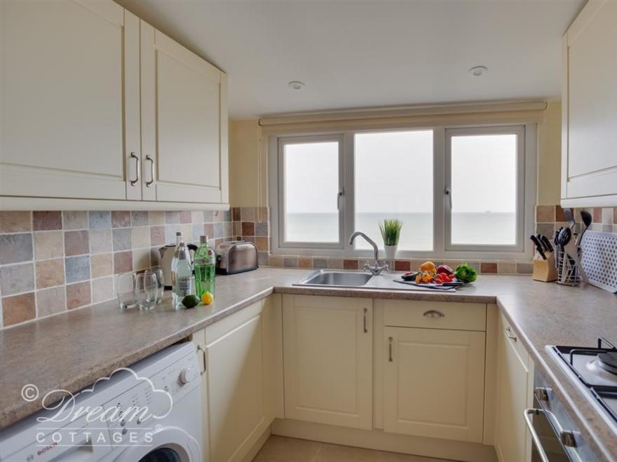 Beach View Apartment 4