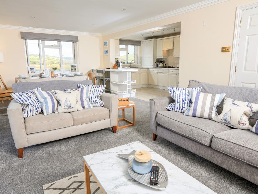 10 Thurlestone Rock