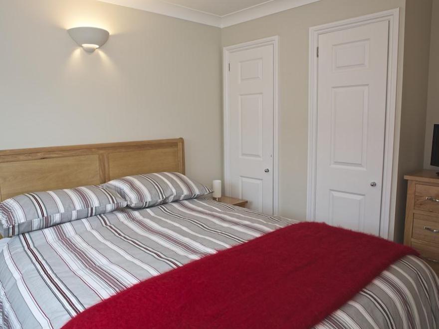 4 West Park Mews