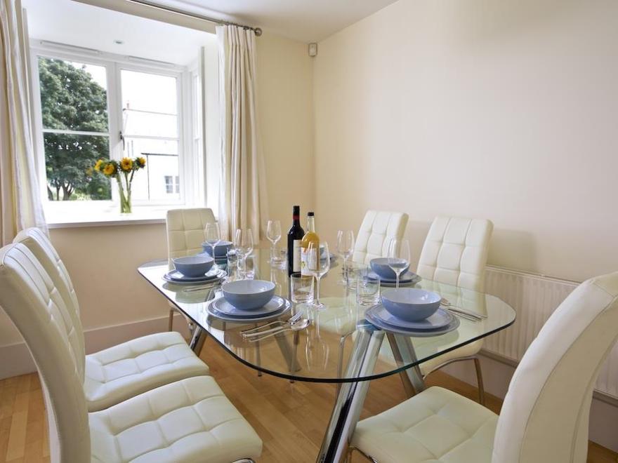 6 Combehaven