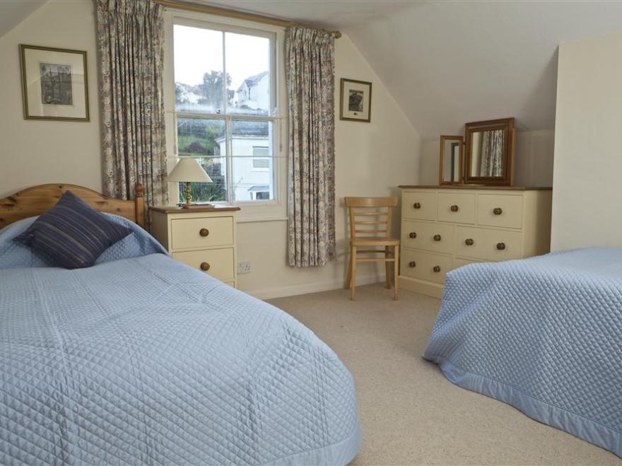 7 Glenthorne House