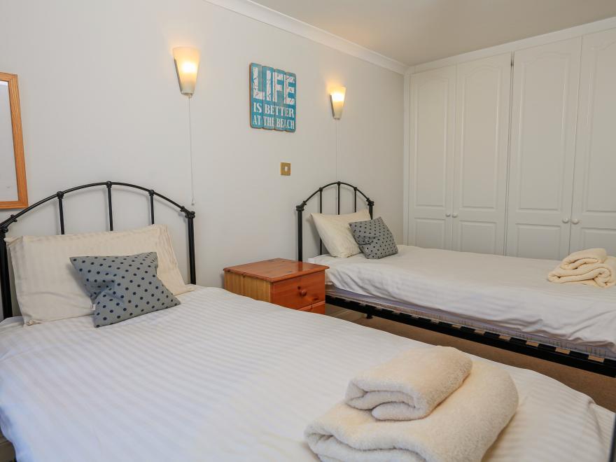 7 Thurlestone Rock