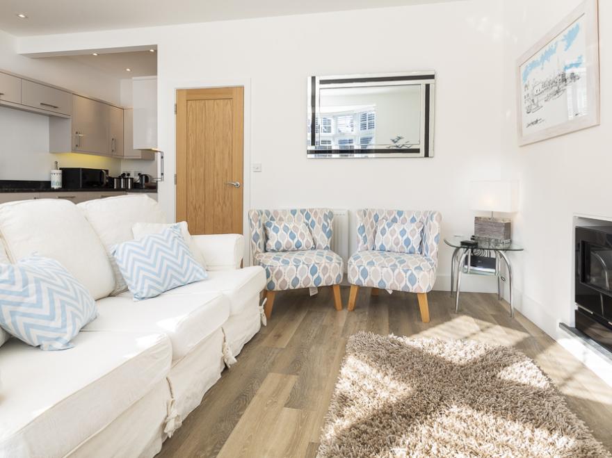 The Apartment, Newcomen Road