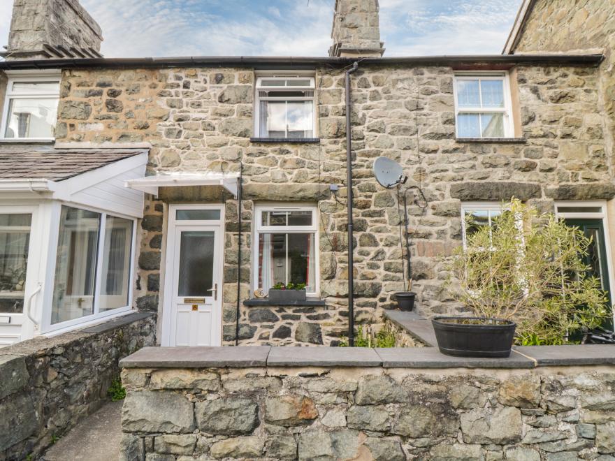6 Smithfield Lane