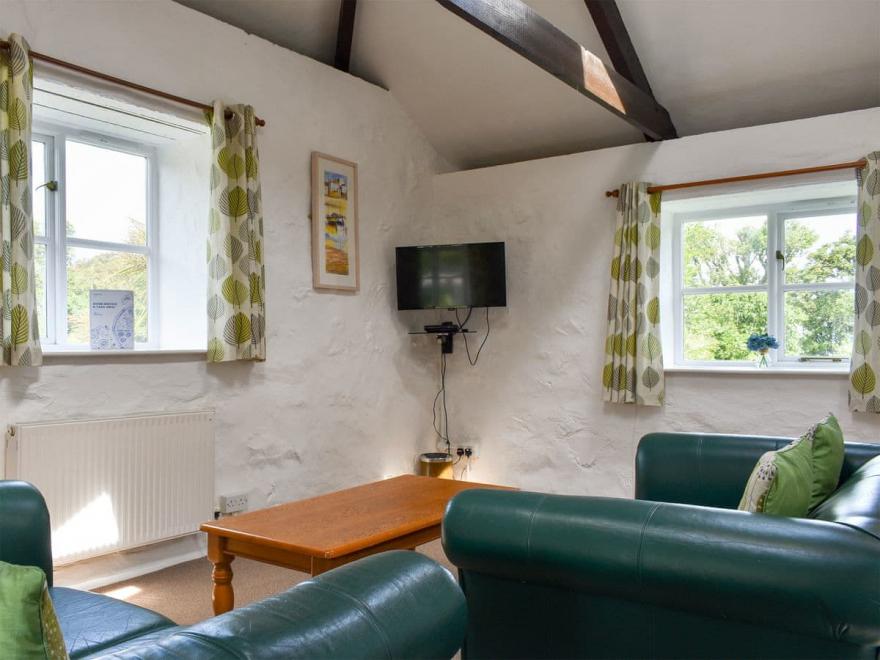 Garden Cottage 1 - UKC4038