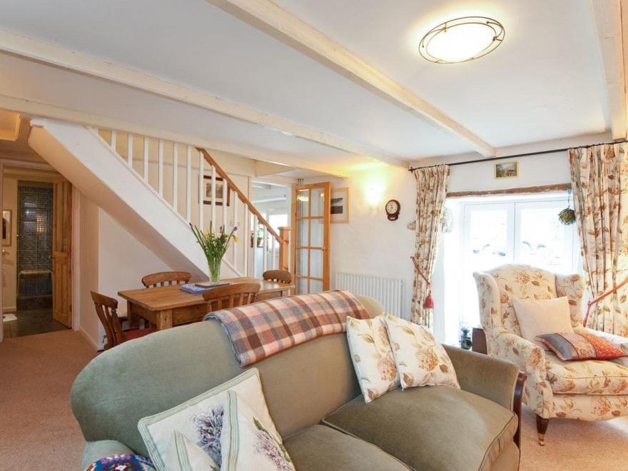 River Cottage - UKC4053