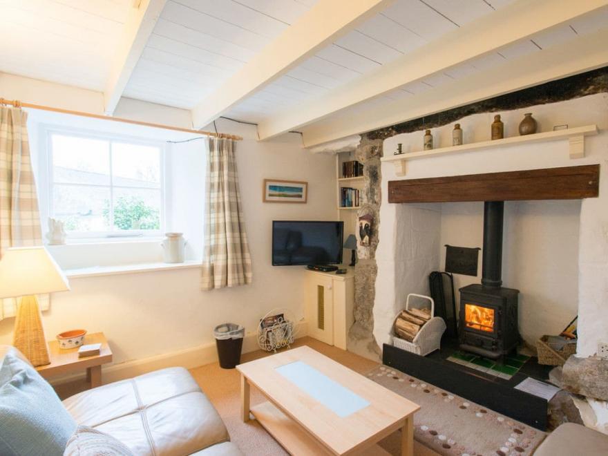 Farm Cottage - UKC4056