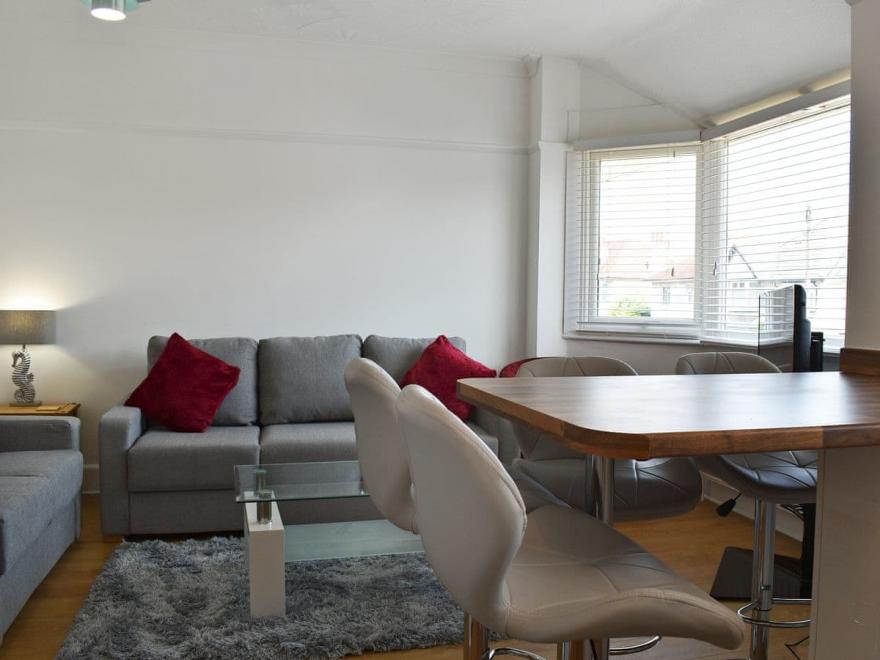 Fishermans Walk Apartment 2 - UKC4071