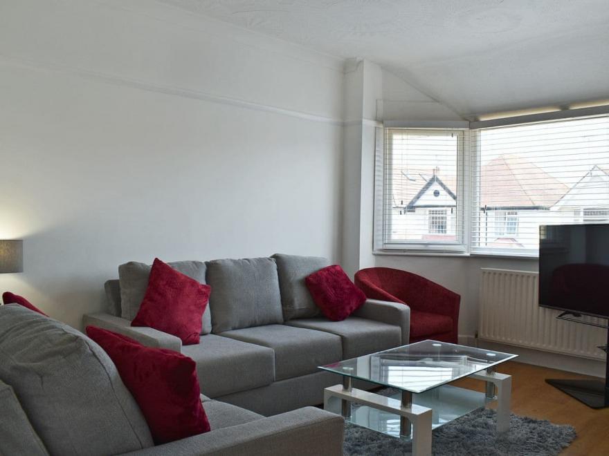 Fishermans Walk Apartment 2 - UKC4071