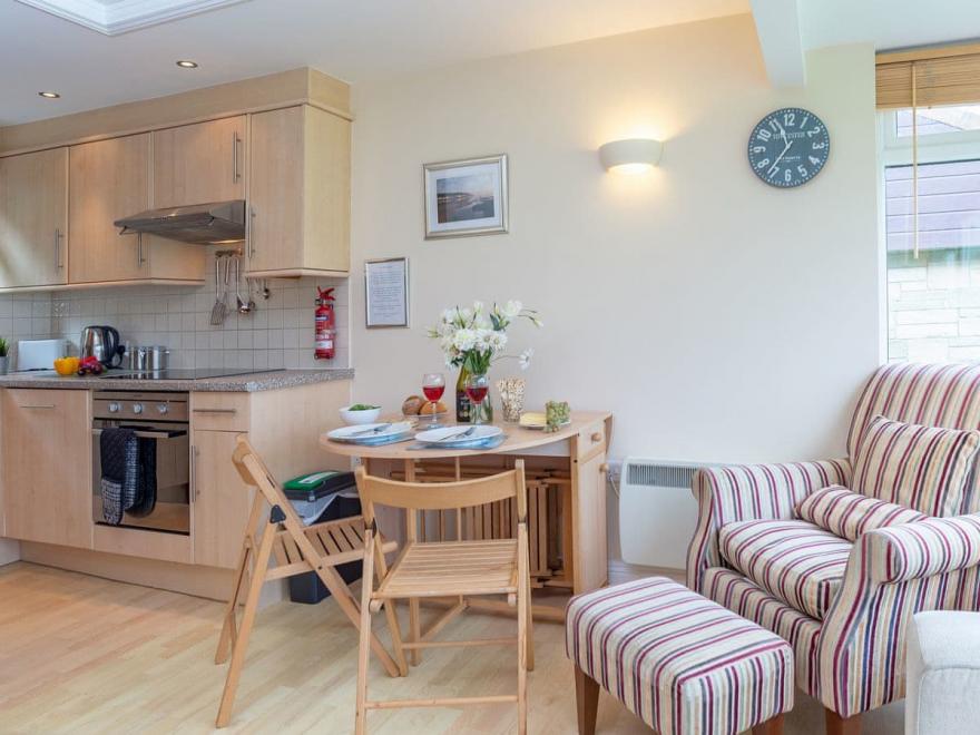 Beach Cottage 9 - UKC4076