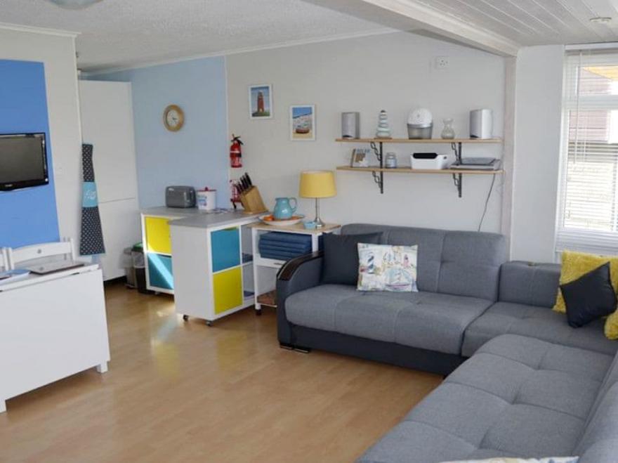 Beach Cottage 11- UKC4077