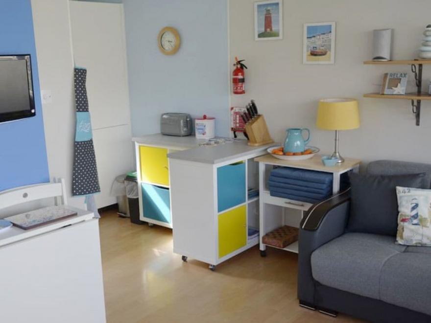 Beach Cottage 11- UKC4077