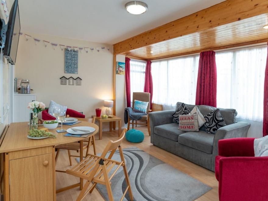 Beach Cottage 37 - UKC4080