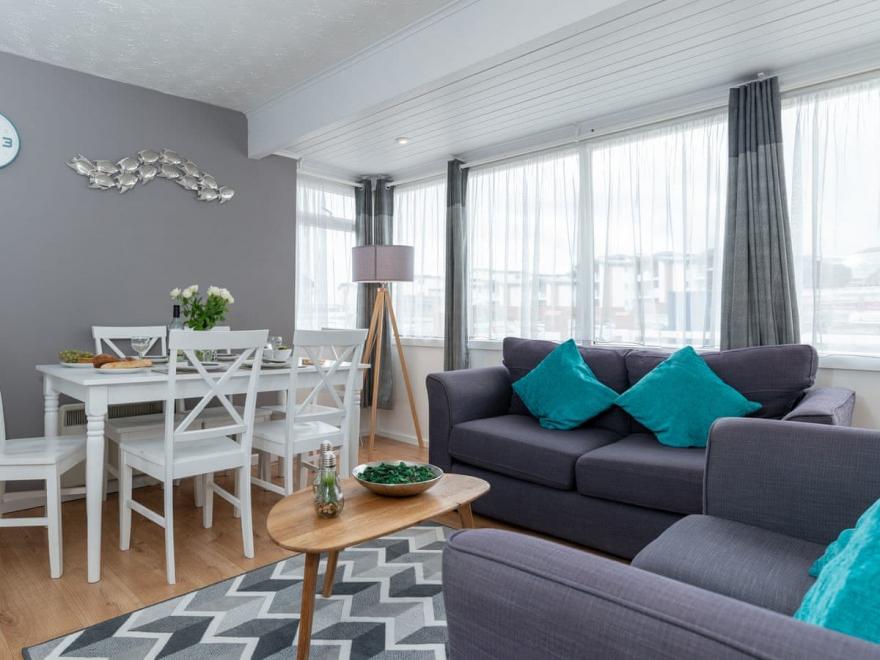 Beach Cottage 44 - UKC4081