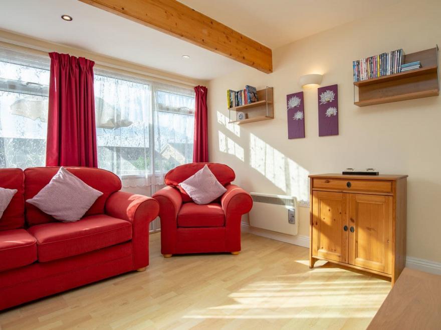 Beach Cottage 68 - UKC4083