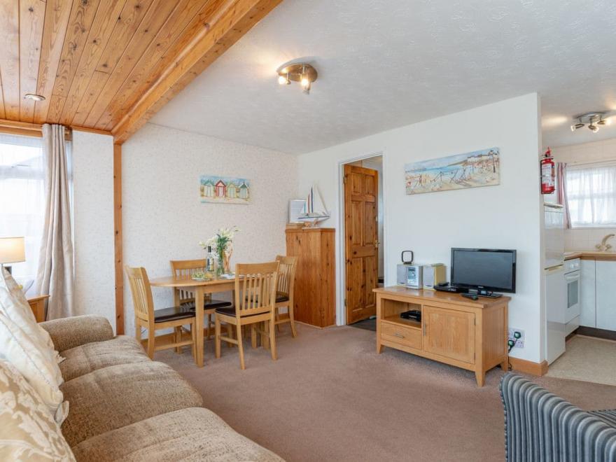 Beach Cottage 63 - UKC4082