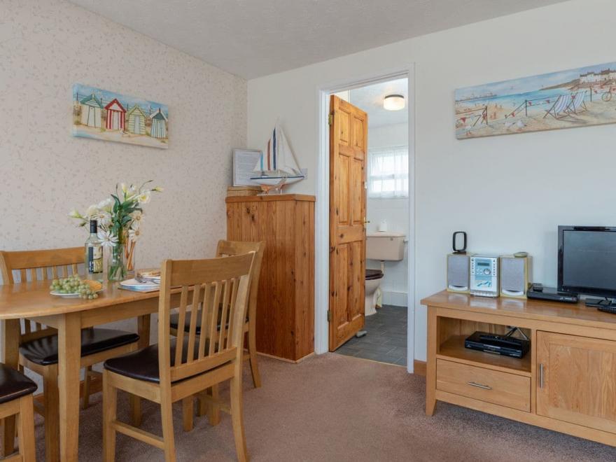 Beach Cottage 63 - UKC4082