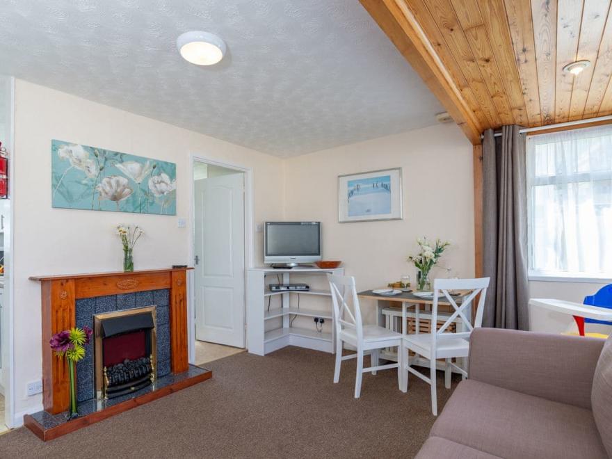 Beach Cottage 73 - UKC4085