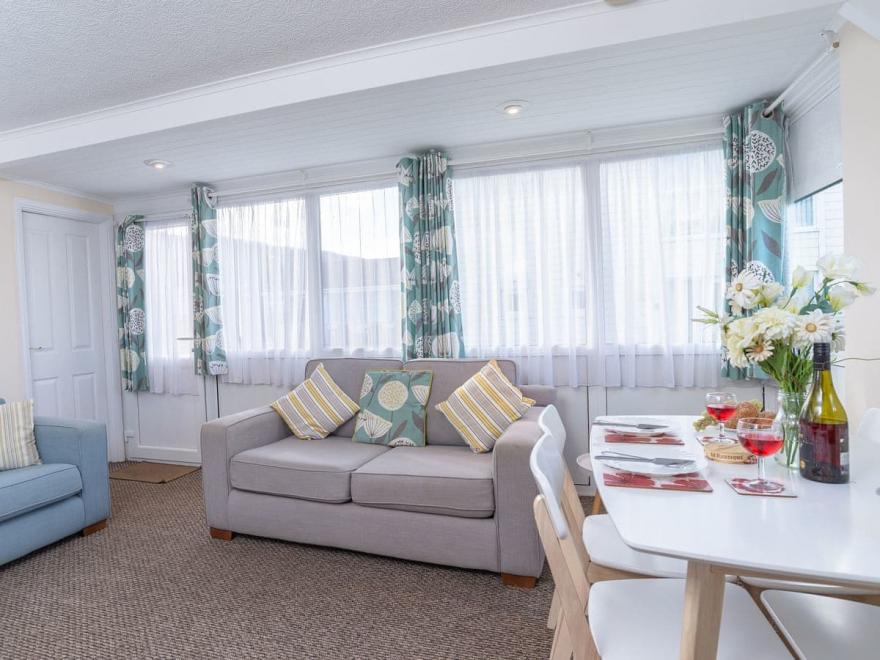 Beach Cottage 74 - UKC4086