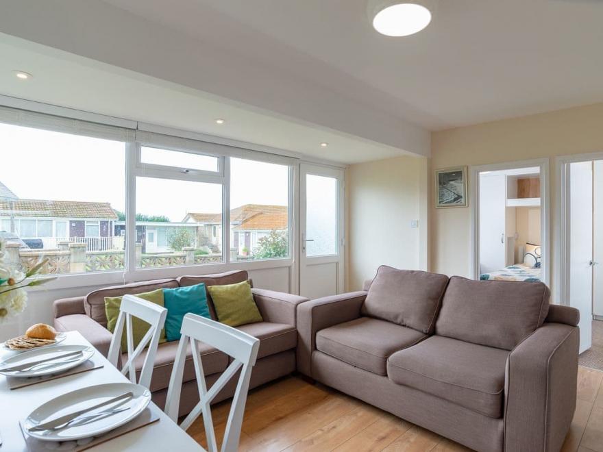 Beach Cottage 19 - UKC4091