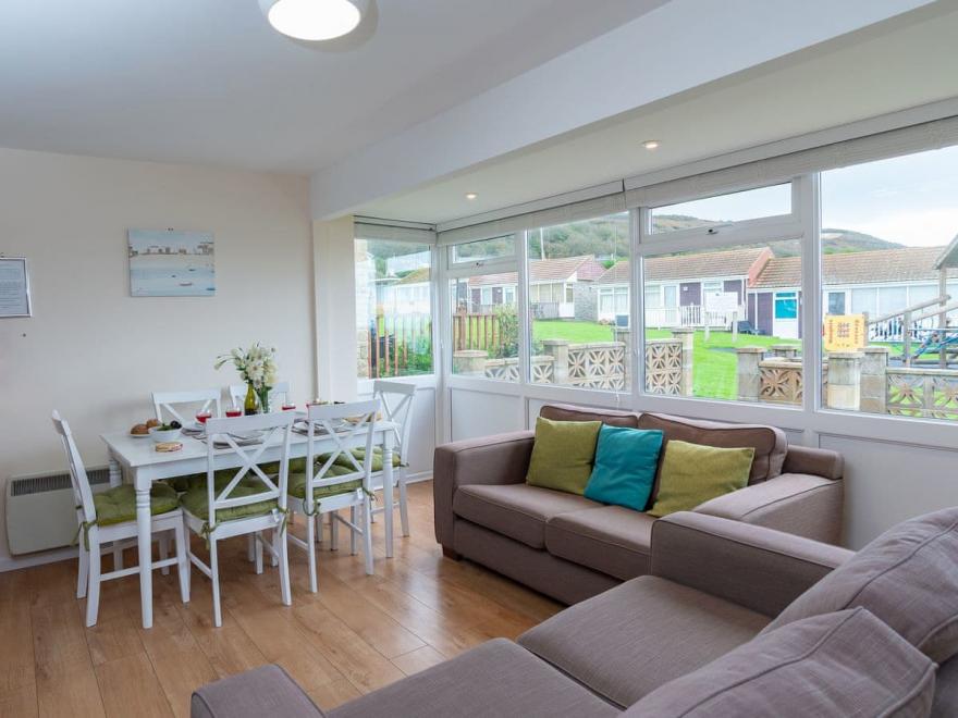 Beach Cottage 19 - UKC4091