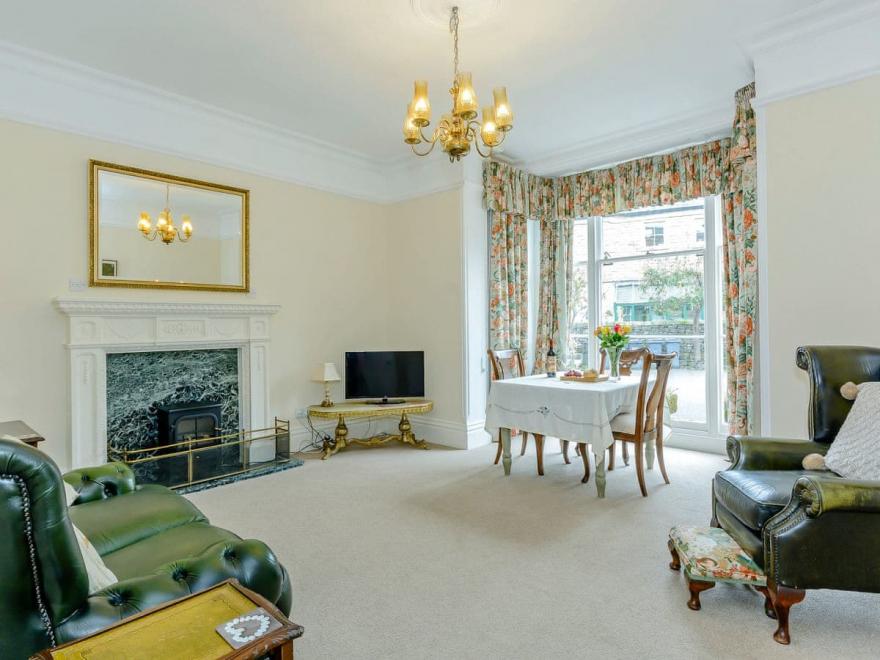 Bakewell's Hidden Treasure - UKC4128