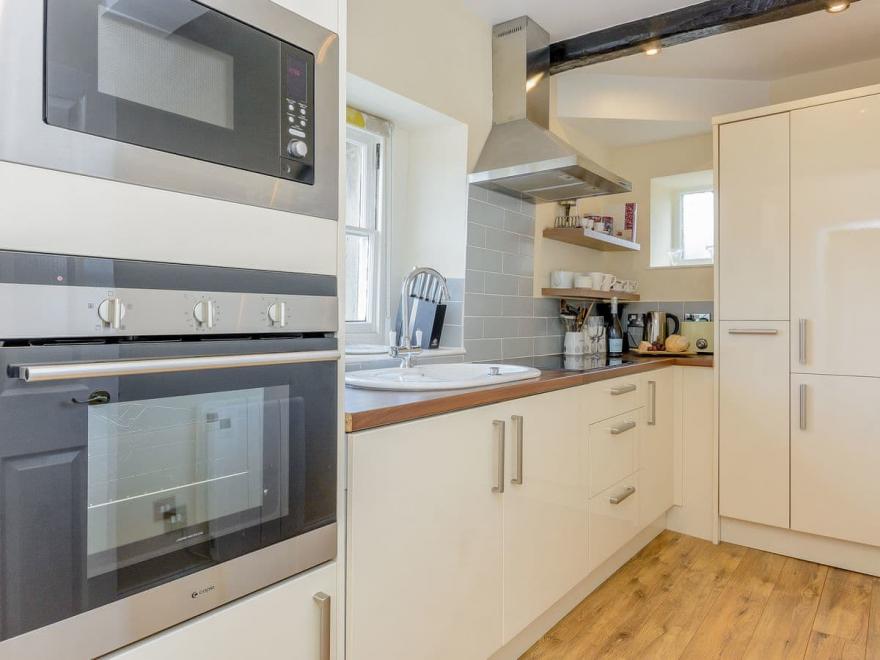 Bakewell's Little Secret - UKC4129