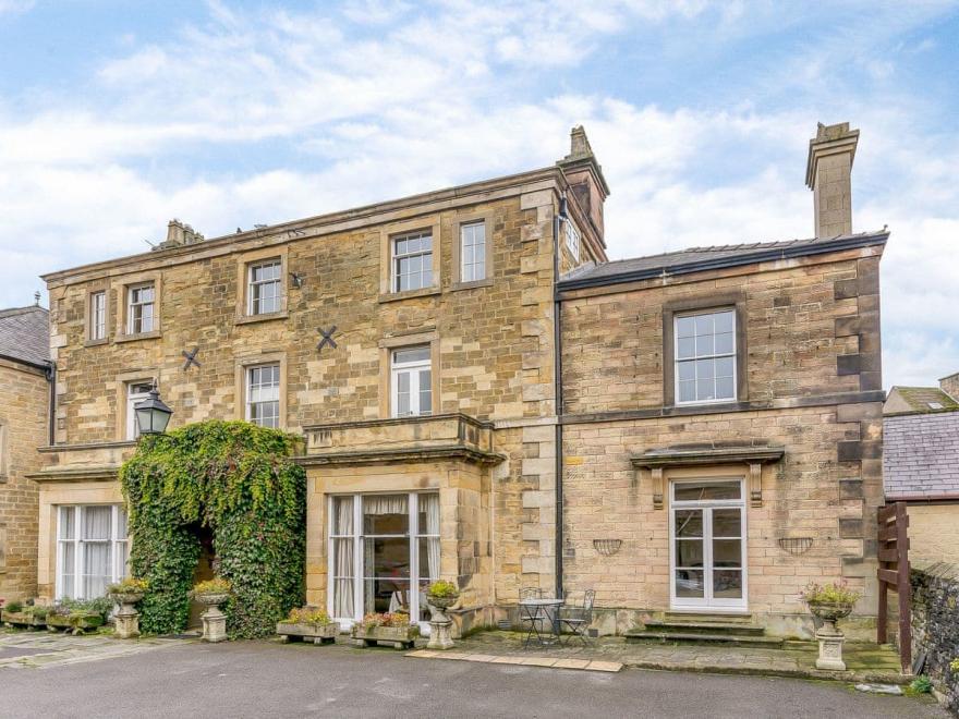 Bakewell's Little Secret - UKC4129