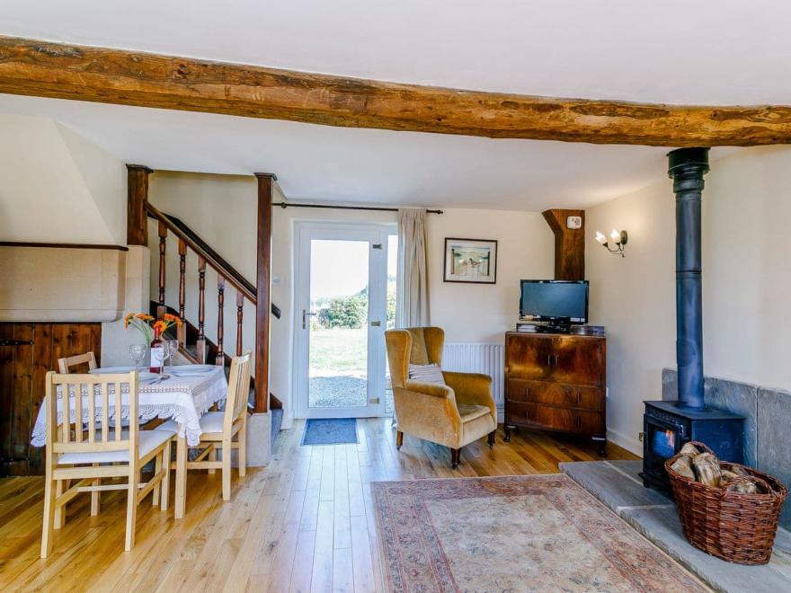 Lowfield Cottage - UKC4131