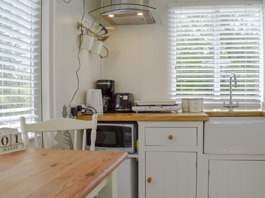 The Art Studio - UKC4137