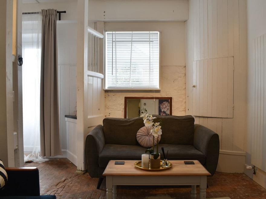 The Stables - UKC4140