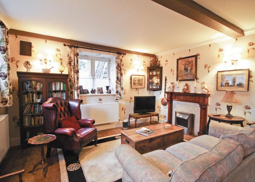 All Saints House - E5419