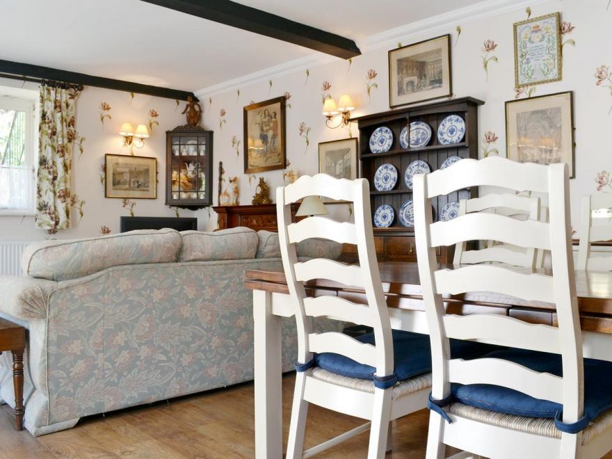 All Saints House - E5419