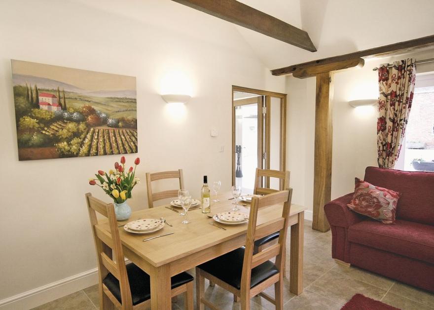 Beacon Cottage - E5463