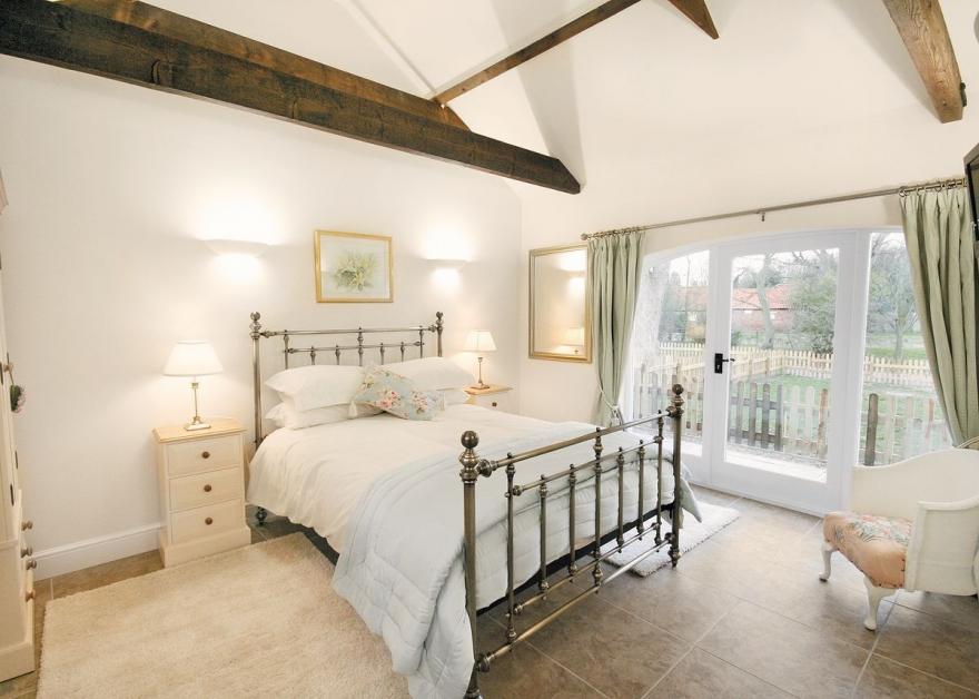 River Cottage - E5462