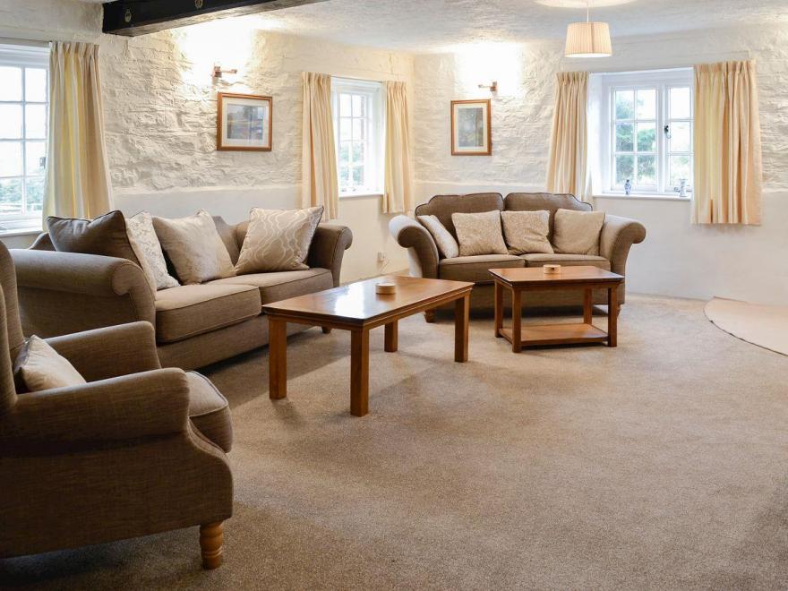 Cider Cottage - E5576