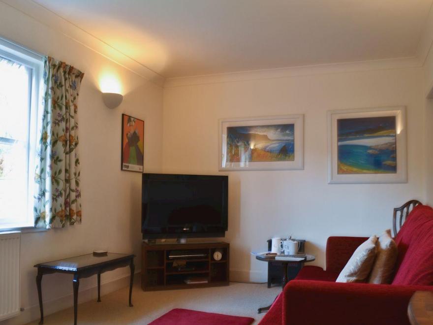 Earnside Cottage - S4510