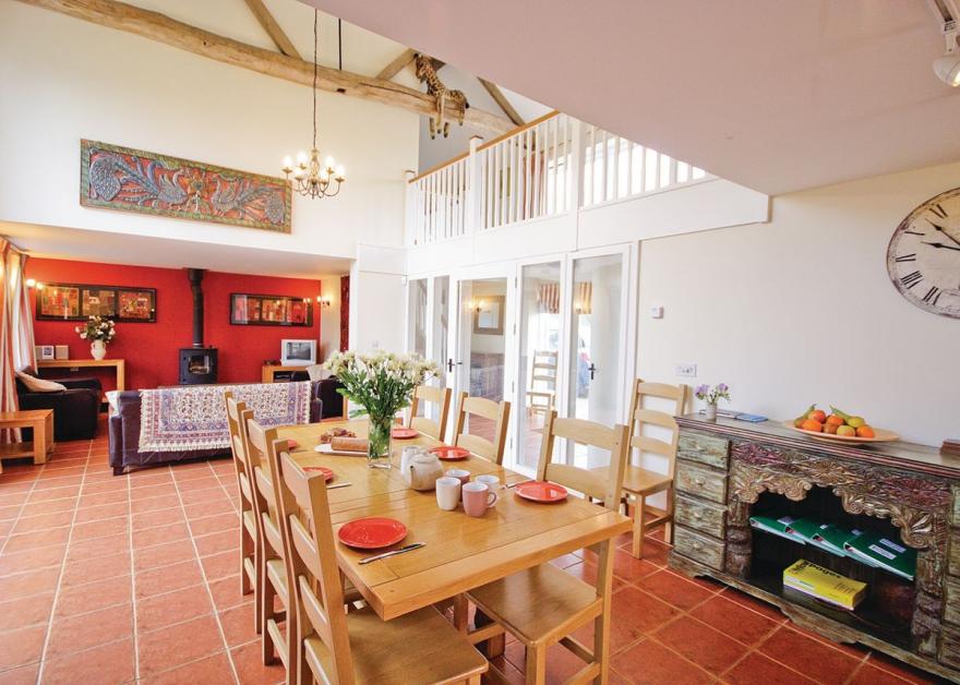 Low Farm Barn - E4052