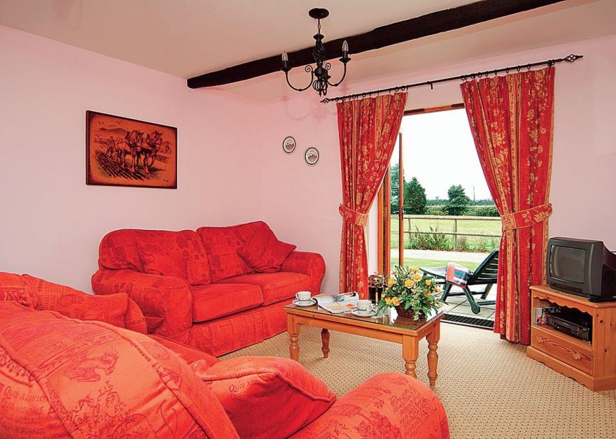 Rafters Barn - E2064